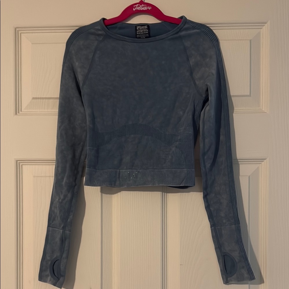 VS Pink seamless athletic top